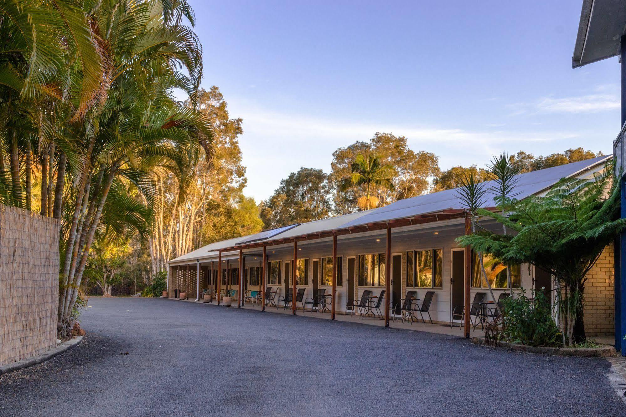 Tin Can Bay Motel Exteriör bild